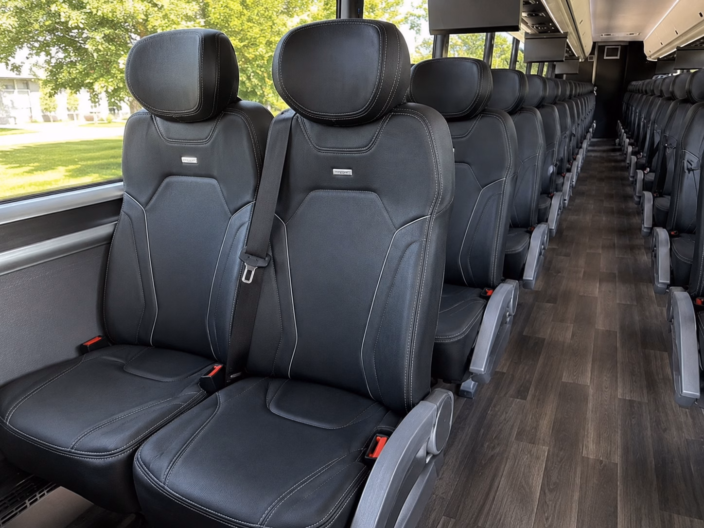 charter bus rentals to alabama crimson tide games from hoover
