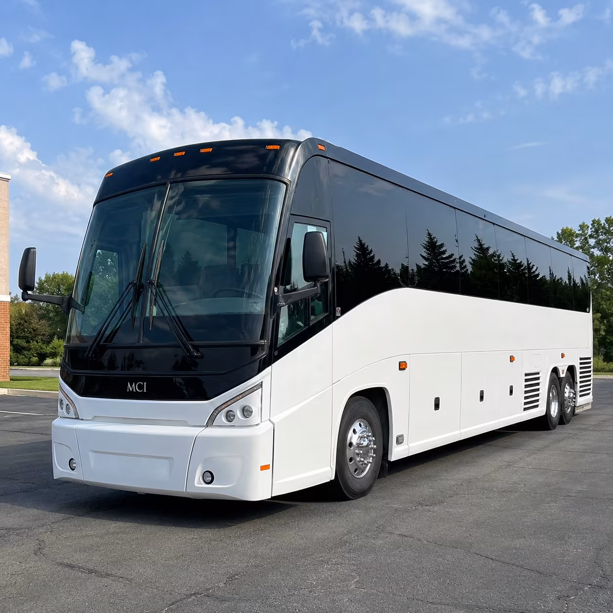 long distance charter bus rentals for hoover sports teams and athletic programs